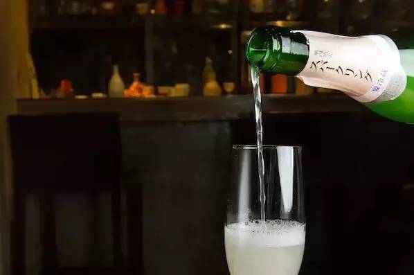 十二星座中最爱狮子座的星座,十二星座的狮子座最爱的是什么