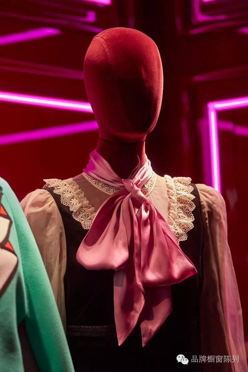 gucci服装橱窗展示,gucci最新橱窗主题