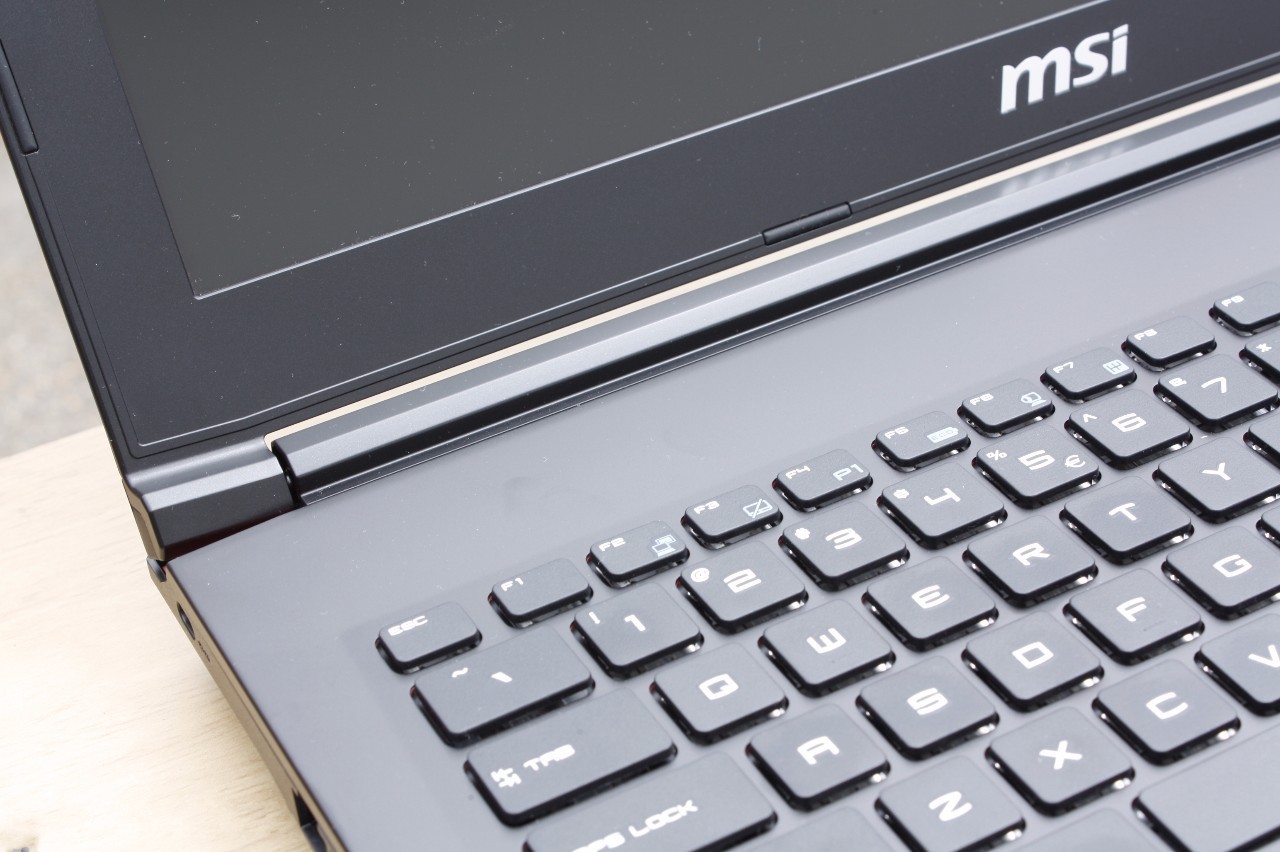 2022微星游戏本,微星和rog游戏本哪个好