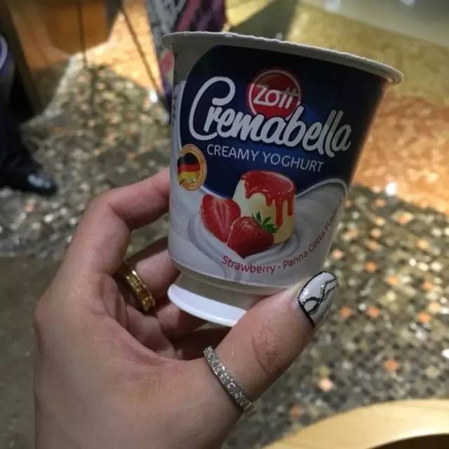 两种零食便宜常见竟能缓解便秘,导致宝宝便秘的零食