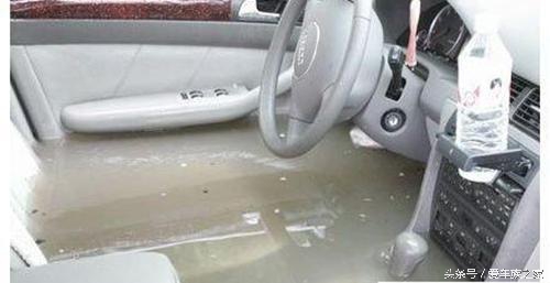 雨天忘记关车窗进水,雨天车窗忘关水进入车内怎么办