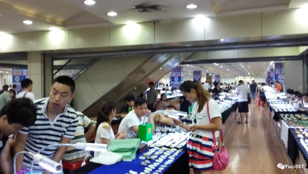 石佛寺玉器市场阿富汗玉,石佛寺玉器批发市场白玉菩提