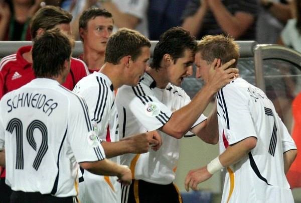 施魏因斯泰格告别,施魏因斯泰格告别仪式