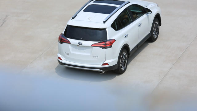 全新一代丰田rav4麋鹿测试,试驾全新丰田rav4诠释何谓是标杆