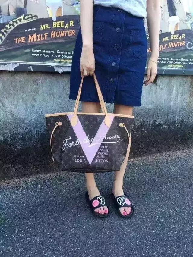 lv最新款脑洞也太大了吧,lv新款比之前多了两条线