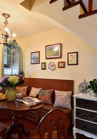 127平跃层装修现代简约风,跃层124平装修风格大全三房两卫