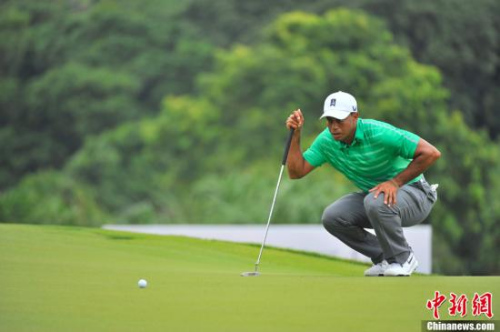 盘点球场上误伤队友,球场上的误伤