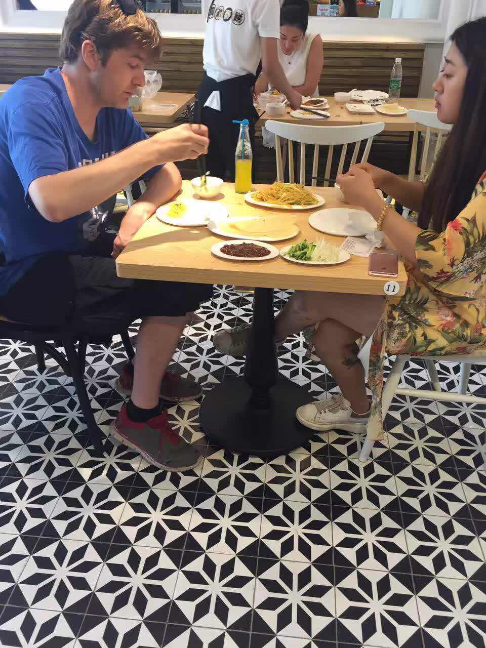 桐爷春饼：北京苹果社区最美好的餐厅人称江湖第二大暗器