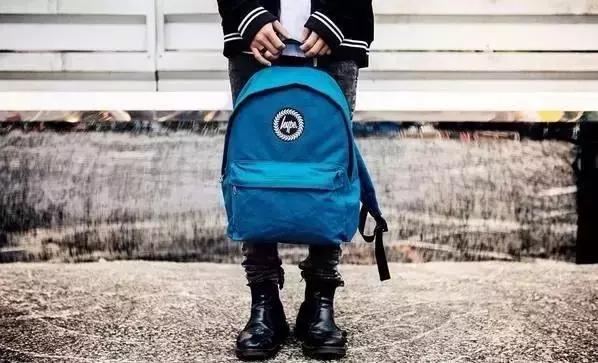 今年最流行的一款双肩包潮牌,双肩包推荐平价潮牌小众学生女