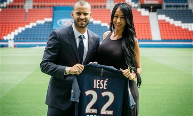 曾经超越C罗、力压贝尔的新“球王”，如今却只能远赴巴黎