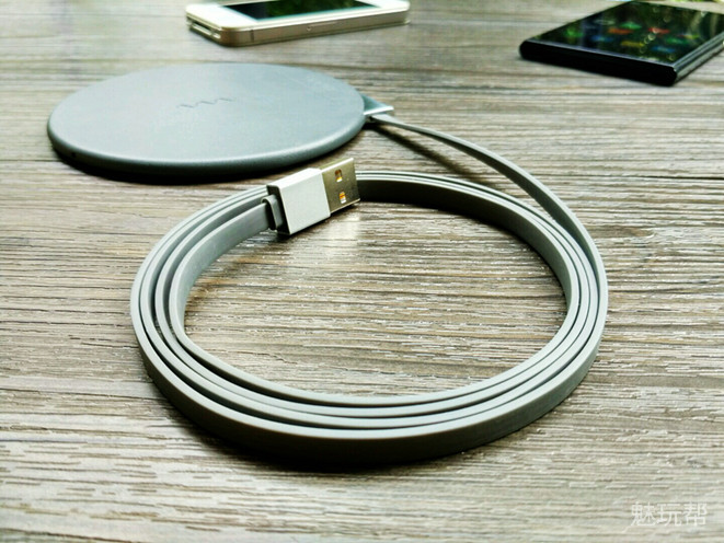 手机壳有贴片可以无线充电,手机壳贴了个贴片能无线充电吗