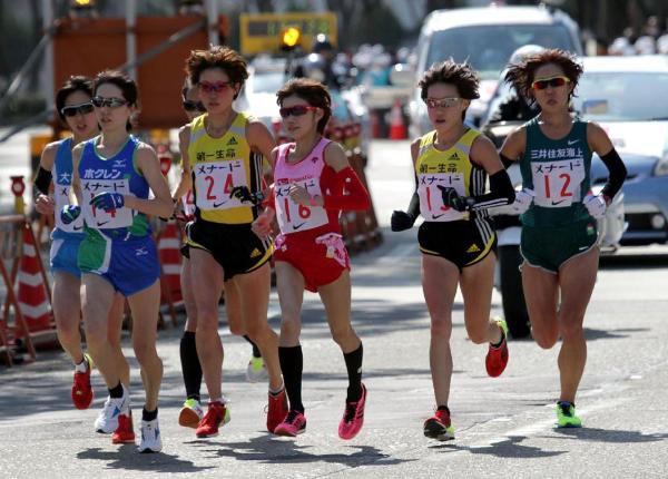 为什么细腿适合跑马拉松,长得高腿长适合跑马拉松吗