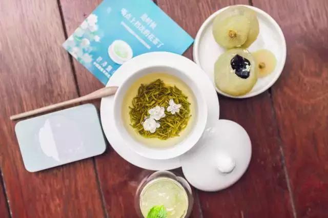 寻“谧”夏花深处|碧潭飘雪，茉莉花开庭院深