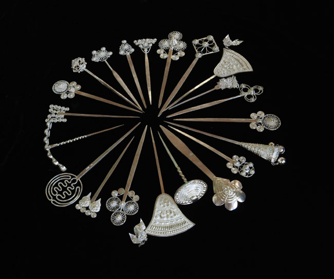 閾堕グ鐪熷亣閴村埆,h999瓒抽摱鏄湡閾跺悧