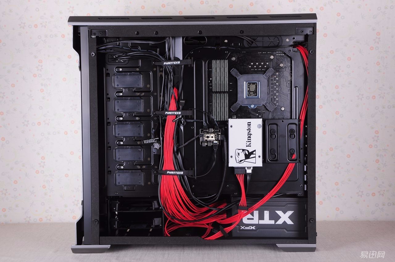 据说这板子和机箱搭配能释放洪荒之力