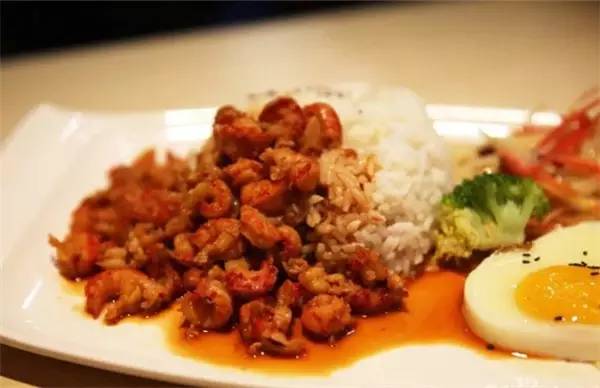 西安钟楼附近高档餐厅,西安必去的高消费餐厅