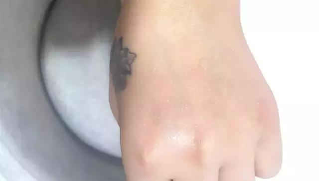 绵阳·街尚涂了防晒霜还是晒的黢黑了，因为你不懂这些...