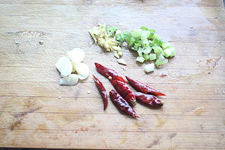 男人加油站烧烤,男人加油站美食海鲜