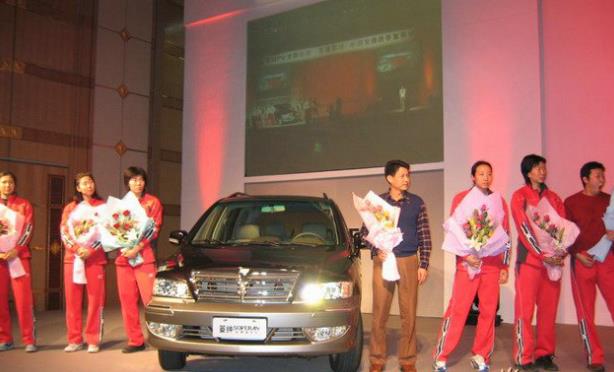 中国女排广告代言事件,中国女排逆袭土耳其观众