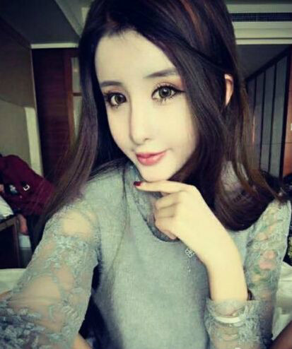 蛇精女李蒽熙直播被网友齐呼神似娜扎