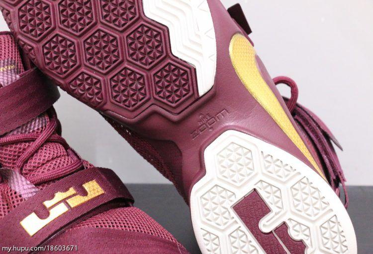 Soldier9Lebron12哪一双才是吾皇挚爱