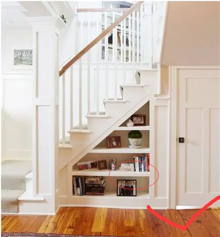 再三提醒，这种错误凿墙开柜对房子没有好处我嘴皮子都说起泡了