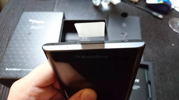 黑莓priv买什么版本,黑莓priv现在还值得购买吗