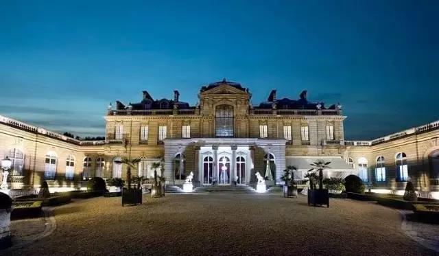 看秀，调香，见明星，用6天了解巴黎迷人的秘密