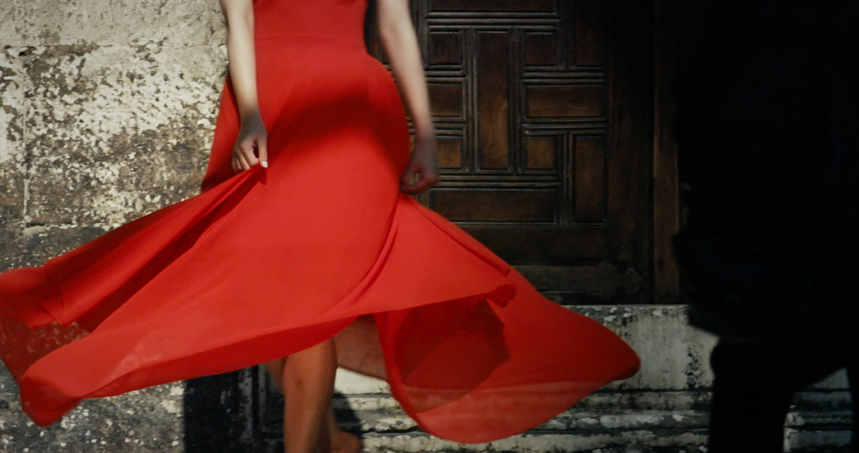 《奇域》：饱含随遇而安的心，做时光里从容的过客