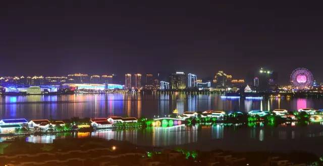 是你在逃离苏州，还是苏州在赶你走？