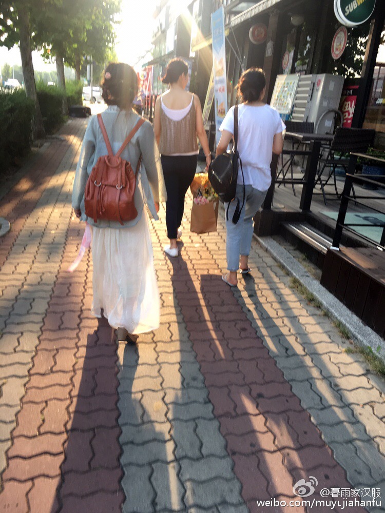 穿着汉服去外国旅游,穿着汉服去旅行