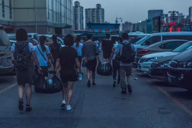 潮人们的“秘密花园”要搬走了，我们替你去看了它消失前的样子