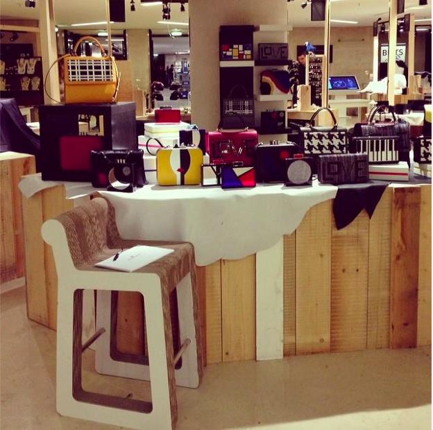 十大最值得入手的轻奢包包 (十款最值得买的轻奢包包)