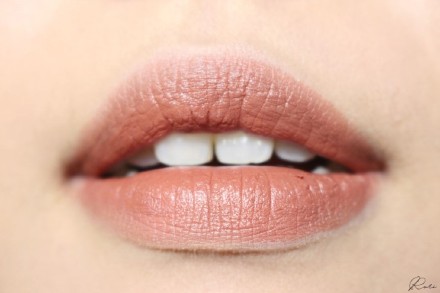 口红界洗冤录：M.A.C的质地真的干到令人发指？