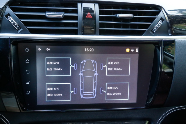 众泰t600自动挡2.0t豪华版日行灯,2016款众泰t600运动版2.0t二手车