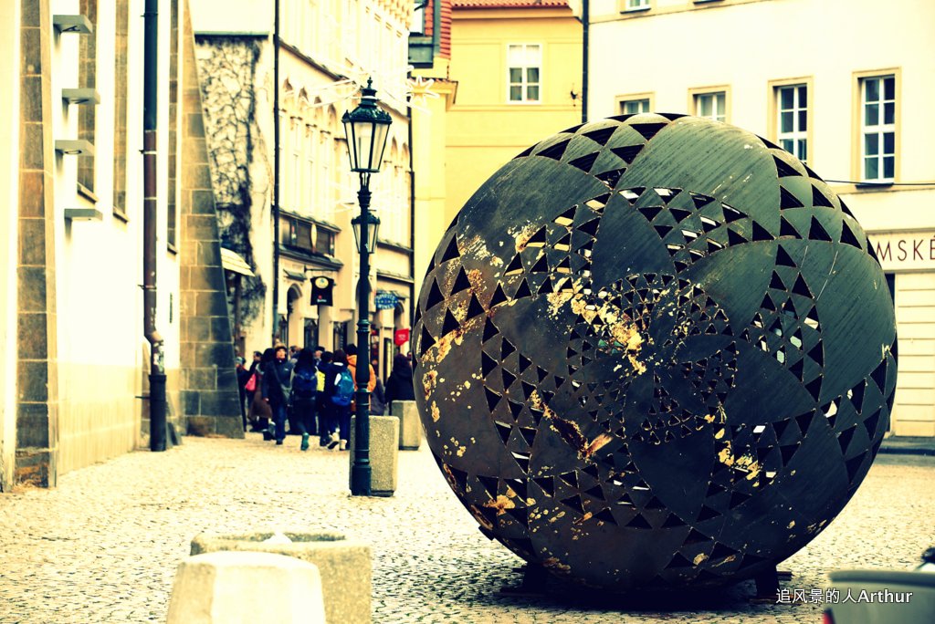 布拉格生命不能承受之轻,布拉格生活真实状况