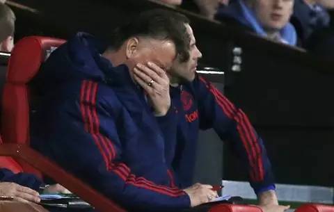 足球场上的你大爷还是你大爷,你大爷还是你大爷踢球