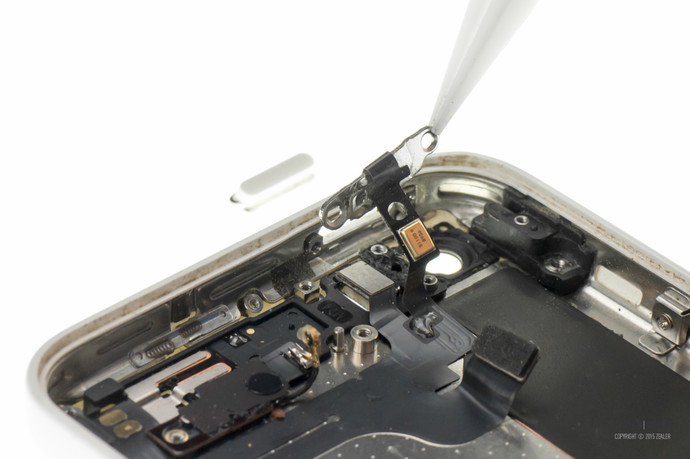 拆iphone5c教程,苹果5c换后壳