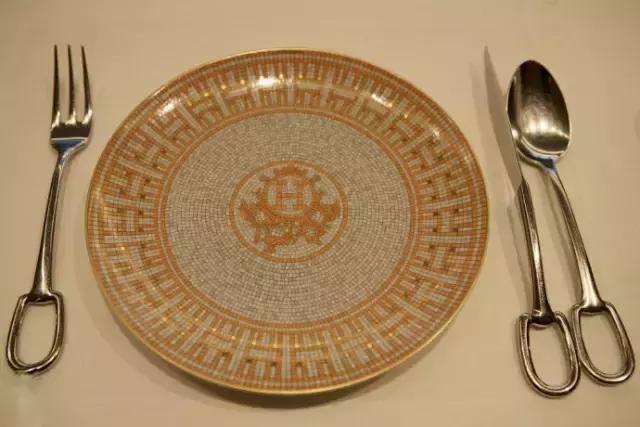 辛苦赚钱是为了买想要的东西,辛苦赚钱就是为了好的生活