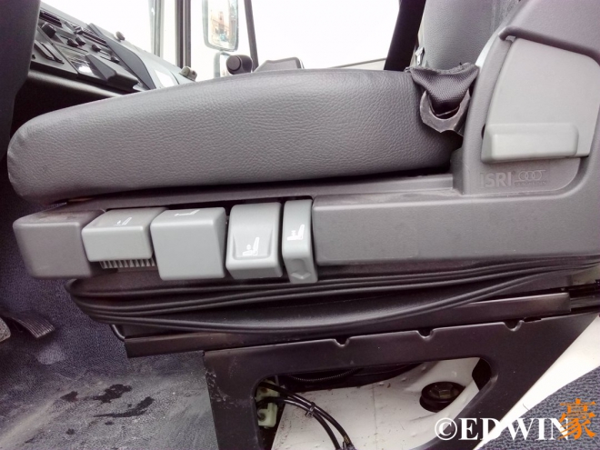 乌尼莫克u5000与u4000有何不同,奔驰乌尼莫克u400军用卡车