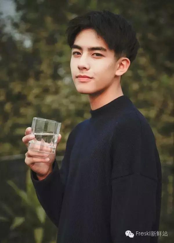 欧巴走了,这些原装国产鲜肉正等着被你收入后宫!