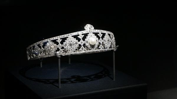 买仿品有必要吗,高仿和正品能一眼看出来吗