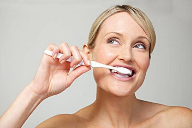 章子怡眼神杀,章子怡吓得宋丹丹尖叫