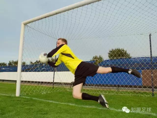 足球幽默文章,搞笑猜足球