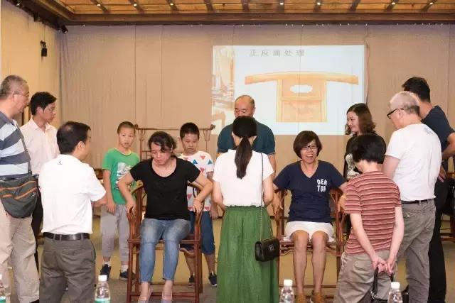 刨花竟然这么美：这是创作，也是一次全神贯注的疗愈。