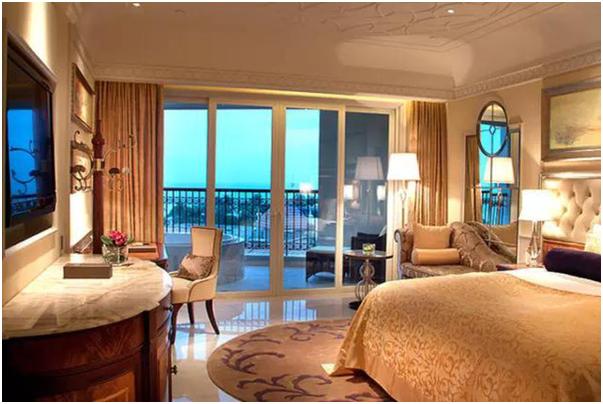 2016年，国内最好的皇冠假日酒店落户三亚湾