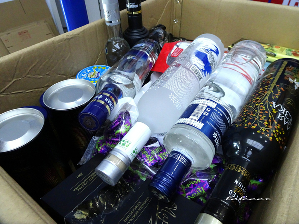 额滴个神！一枚老男人居然在黑河疯狂购物直到手软！