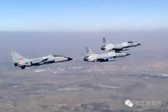 记者手记：天山脚下的中国好男儿