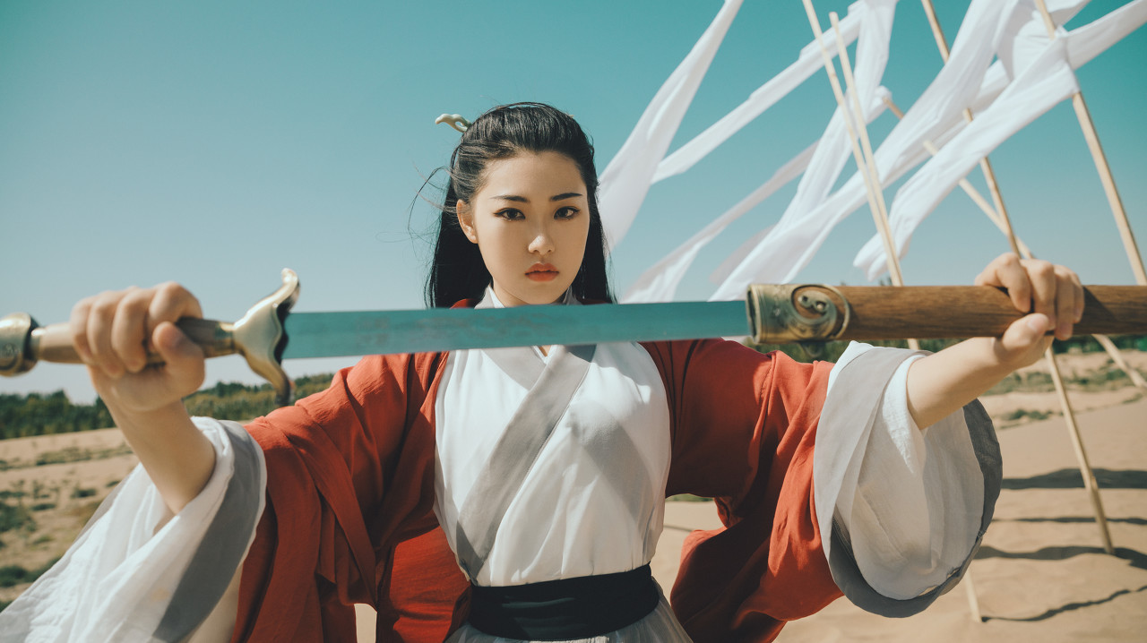 小说：小伙在恶人谷开客栈，上官海棠来住店，被他一眼看破女儿身