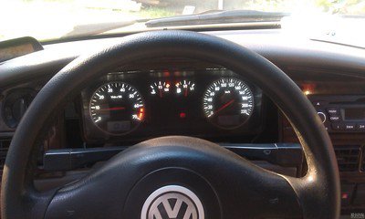 桑塔纳怠速高故障灯亮了,桑塔纳3000怠速高1500转下不来